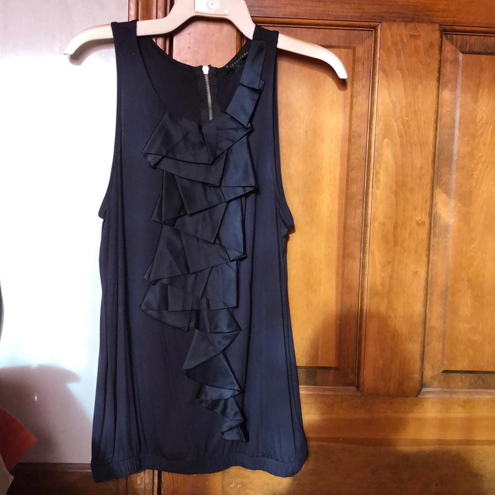 Medium black forever 21 top
